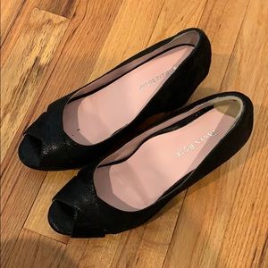 Black open toe wedges